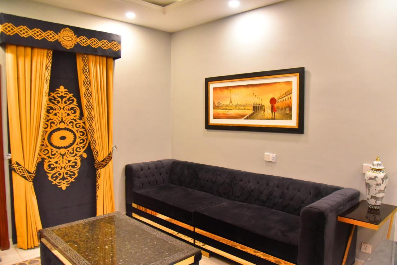 Imperial Suites Lahore Exterior photo