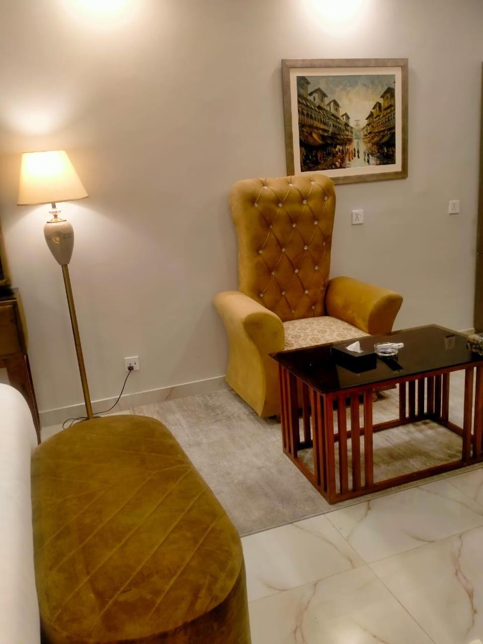 Imperial Suites Lahore Exterior photo