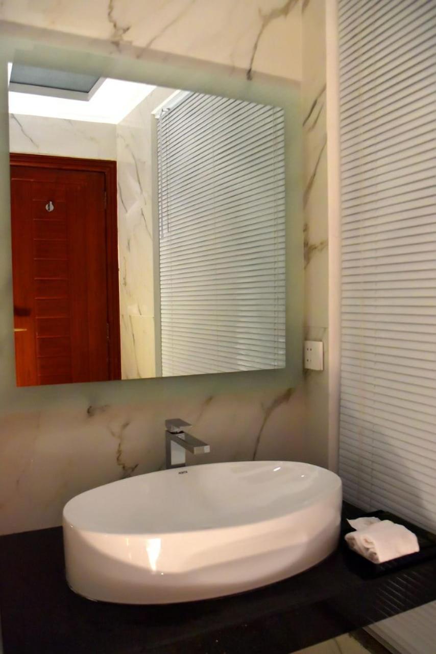 Imperial Suites Lahore Exterior photo