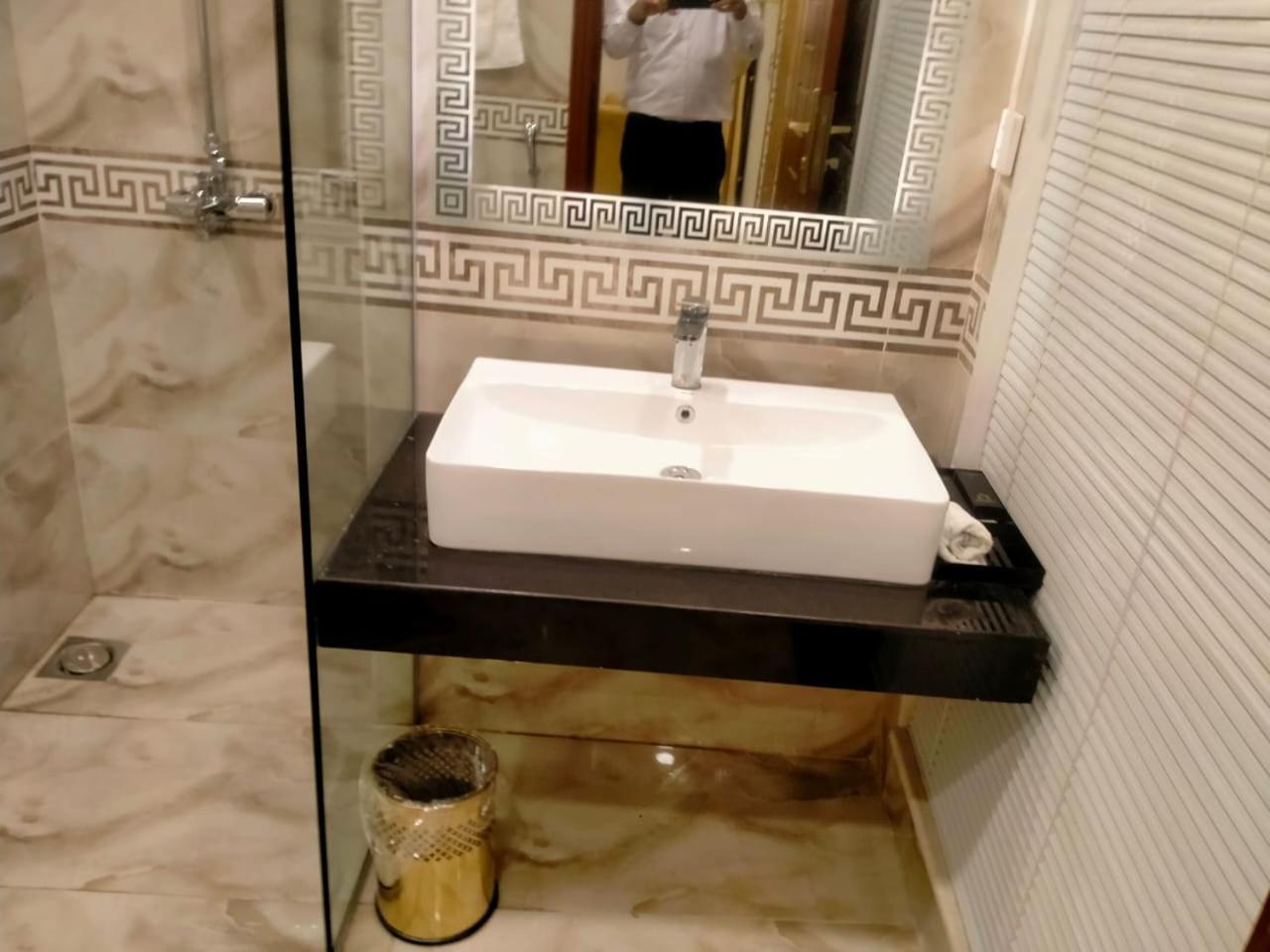 Imperial Suites Lahore Exterior photo