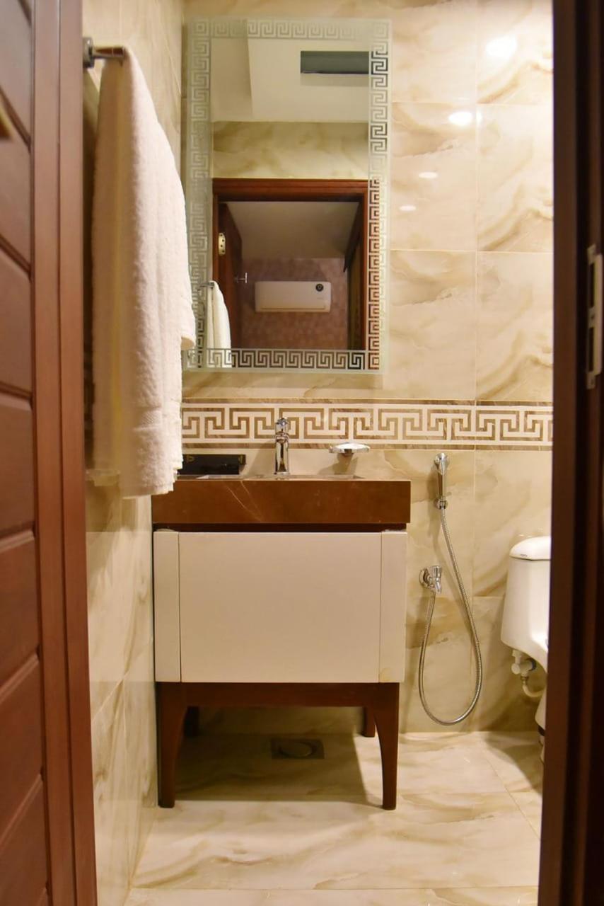 Imperial Suites Lahore Exterior photo